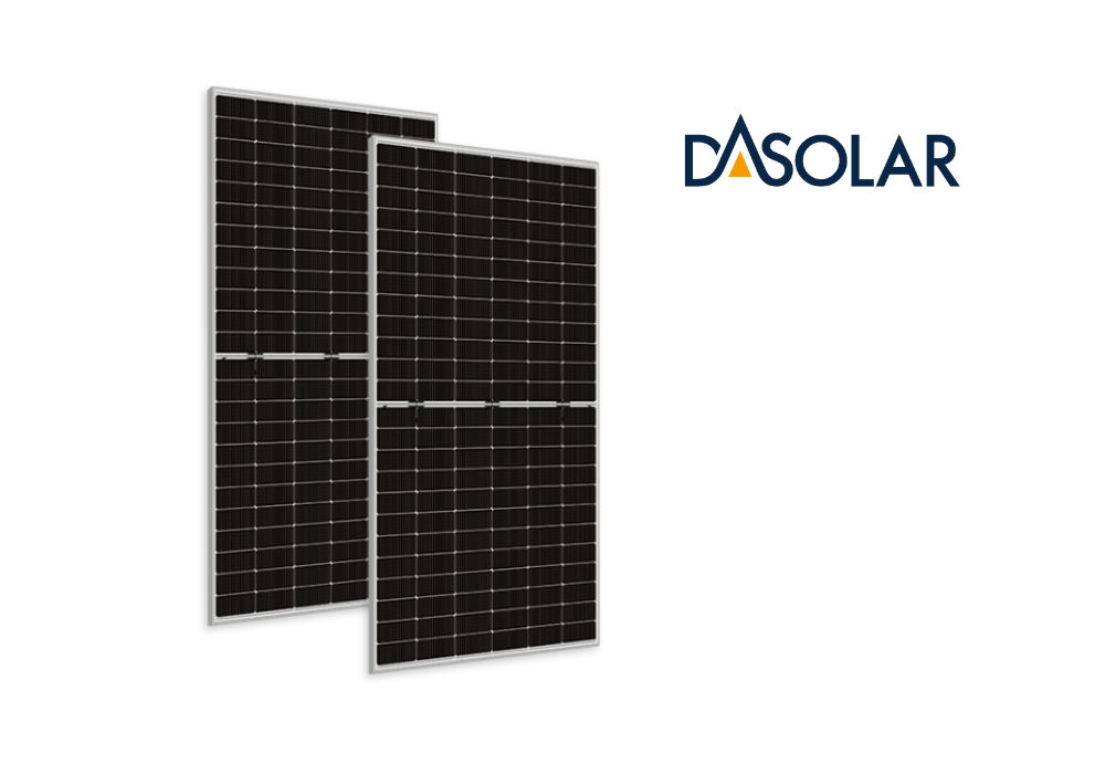 Podczas realizacji projektów dla naszych Klientów wykorzystujemy wysokiej jakości moduły fotowoltaiczne firmy DAS SOLAR. Zapewniają one właścicielom instalacji niską temperaturę pracy oraz wysoką wydajność dzięki technologii bifacjalnej (dwustronności).